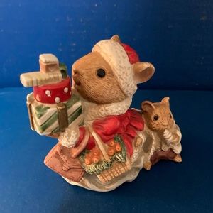 Vintage Mouse Mother and Child - Holiday Christmas Shopping